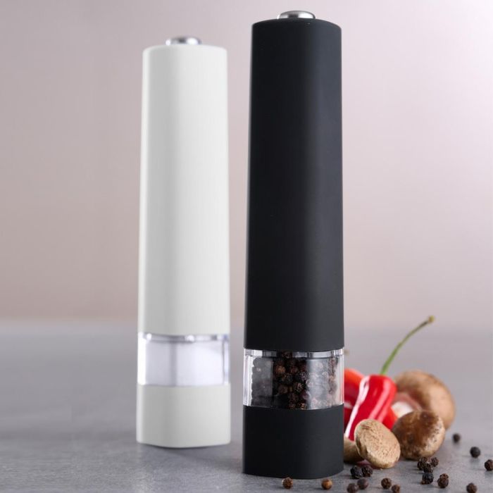 Day Juego de 2 Molinillos Eléctricos Sal/Pimienta Blancos y Negros con Pulsador Superior 1