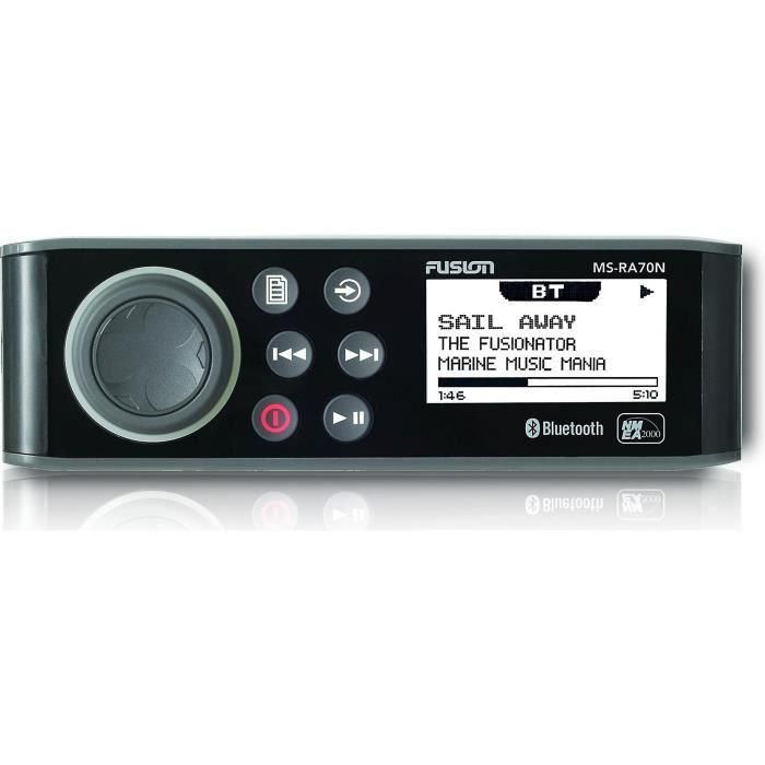 Fusion MS-RA70N Radio Estéreo Marina Impermeable IPX7 NMEA 2000 200W con 2 Zonas de Audio y Montaje Empotrado 1
