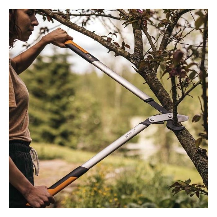 Fiskars Bypass-Getriebeastschere PowerGear X LX98-L 1