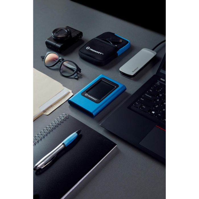 Kingston IronKey Vault Privacy 80 USB 3.2 Gen 1 960GB SSD Externo con Cifrado AES 256-bit y Protección por Contraseña 16 Kingston IronKey Vault Privacy 80 USB 3.2 Gen 1 960GB SSD Externo con Cifrado AES 256-bit y Protección por Contraseña 16