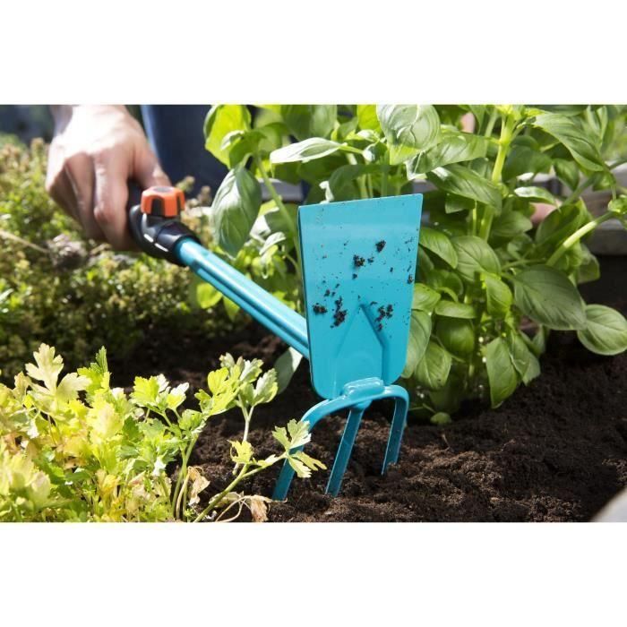 Gardena Serfouette Gancho para flores Combisystem con mango ergonómico extraíble, punta y tenedor 3 dientes, ancho 6,5 cm 2 Gardena Serfouette Gancho para flores Combisystem con mango ergonómico extraíble, punta y tenedor 3 dientes, ancho 6,5 cm 2