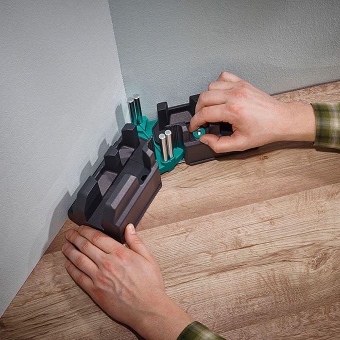 Wolfcraft Caja de Ingletar y Falsa Escuadra para Rodapiés, Mide y Sierra Ángulos de 85° a 180° 1