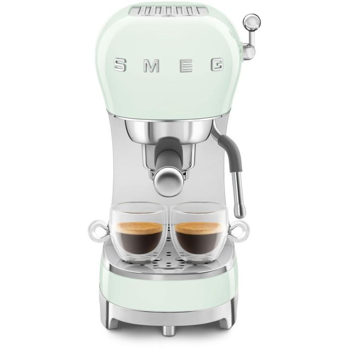 Smeg ECF02PGEU Máquina Espresso Pastellgrün - Cafetera Manual de 1.1L, 1350W, 15 Bares, Preparación de Espresso y Cappuccino en Color Verde Pastel 4 Smeg ECF02PGEU Máquina Espresso Pastellgrün - Cafetera Manual de 1.1L, 1350W, 15 Bares, Preparación de Espresso y Cappuccino en Color Verde Pastel 4