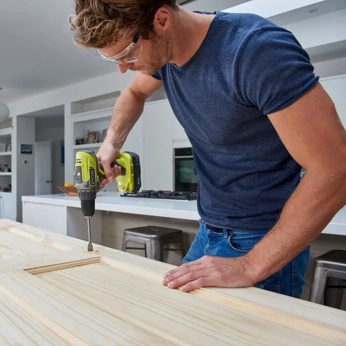 Ryobi Taladro / Destornillador Inalámbrico 18V 2Ah con 1 Batería de Litio y Cargador 3 Ryobi Taladro / Destornillador Inalámbrico 18V 2Ah con 1 Batería de Litio y Cargador 3