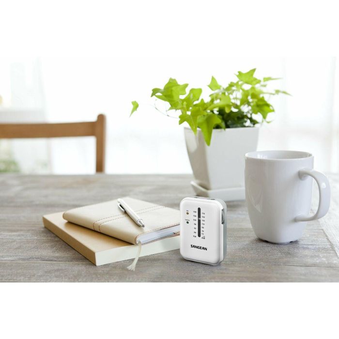 Radio Portátil Sangean SR-32 Blanco AM/FM 16 Radio Portátil Sangean SR-32 Blanco AM/FM 16