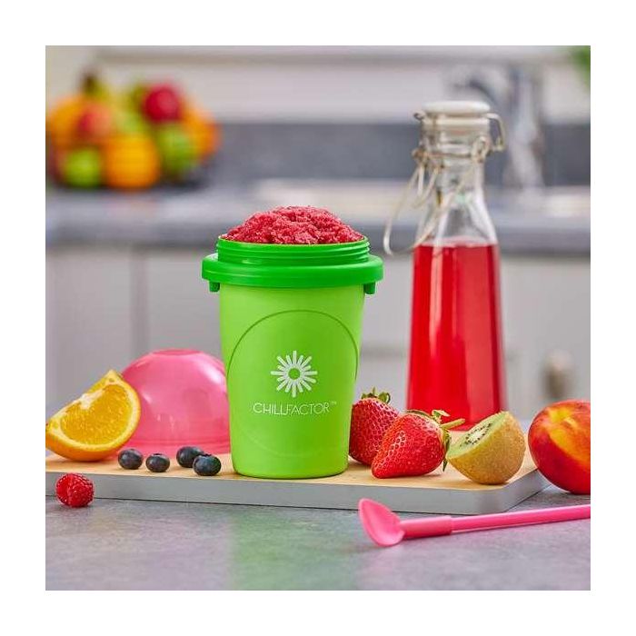 Bandai Maquina de Granizar Chillfactor (Congela, Aprieta y Disfruta) 10.5x10.5x18.8cm - Modelos Surtidos