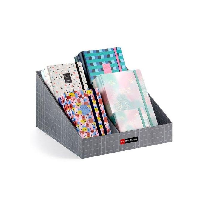 Agenda Anual (2026) Miquelrius Grafica Cosida Tapa Extra Con Goma Surtido Expositor De 26