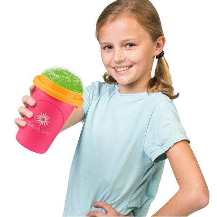 Chillfactor Máquina de granizar instantánea (congela, aprieta y disfruta) - Modelos surtidos, 10.5x10.5x18.8cm, para niños 4+ años 20 Chillfactor Máquina de granizar instantánea (congela, aprieta y disfruta) - Modelos surtidos, 10.5x10.5x18.8cm, para niños 4+ años 20