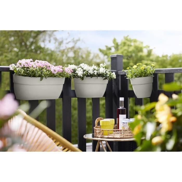ELHO - Maceta - Vibia Campana Easy Hanger Medium - Blanco Seda - Balcón exterior - L 24,1 x An 36 x Al 26,5 cm 1 ELHO - Maceta - Vibia Campana Easy Hanger Medium - Blanco Seda - Balcón exterior - L 24,1 x An 36 x Al 26,5 cm 1