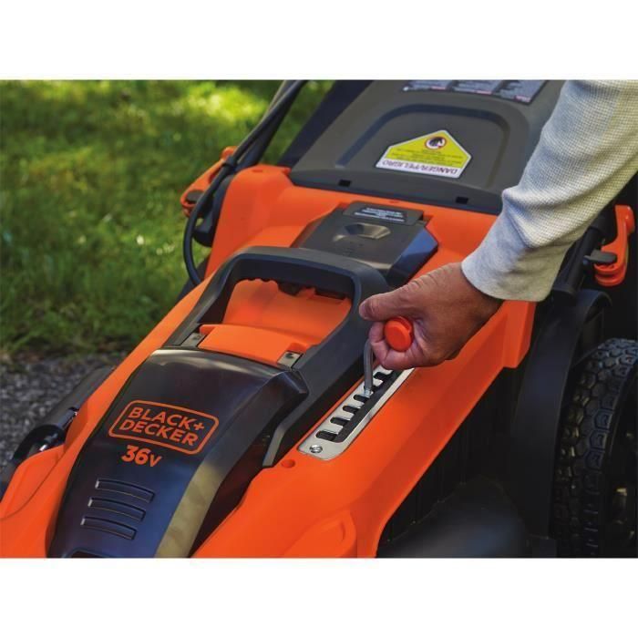 Cortacésped a batería BLACK & DECKER Autosense 48cm 36V 2x2 Ah 3 Cortacésped a batería BLACK & DECKER Autosense 48cm 36V 2x2 Ah 3
