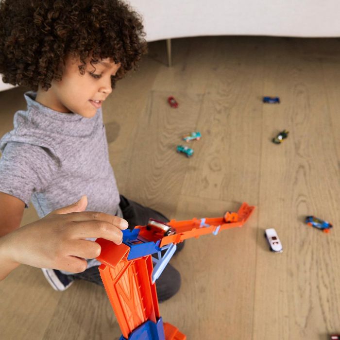 Camión Pista Transporta Coche Hot Wheels Hdy92 Mattel 5