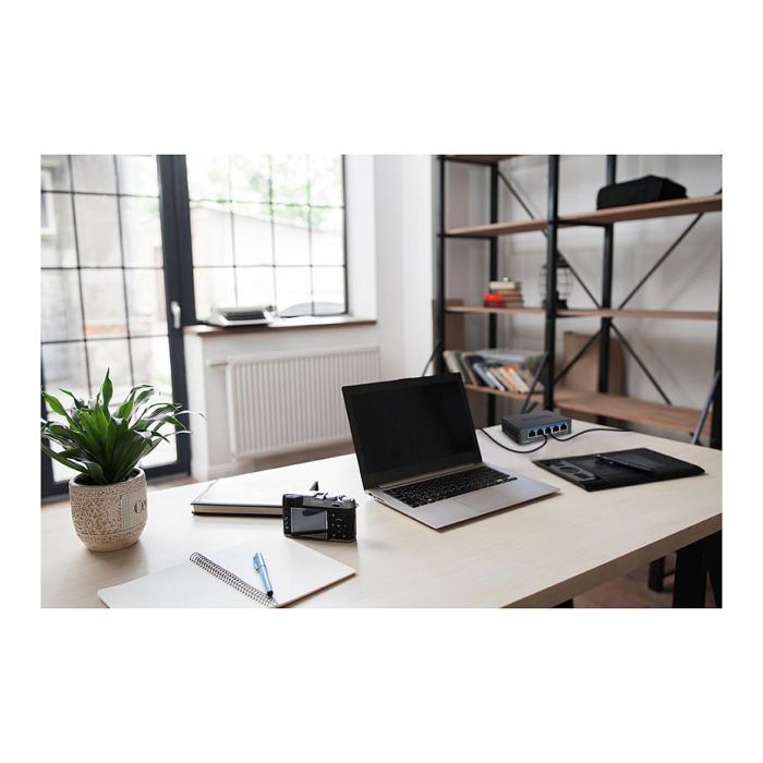 D-Link DMS-105 Switch Multi-Gigabit No Administrado de 5 Puertos 2.5G Ethernet D-Link DMS-105 Switch Multi-Gigabit No Administrado de 5 Puertos 2.5G Ethernet