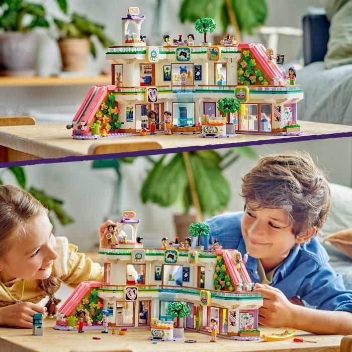 LEGO 42604 Friends Heartlake City Mall, Muñeca de Juguete para Niñas y Niños, Kit de Personajes 4 LEGO 42604 Friends Heartlake City Mall, Muñeca de Juguete para Niñas y Niños, Kit de Personajes 4