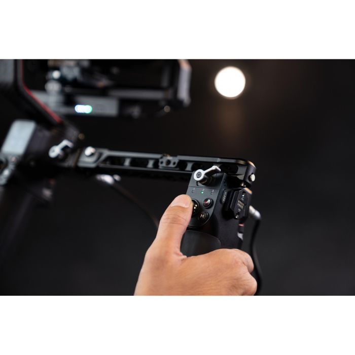 DJI RS 2 Pro Combo 20 DJI RS 2 Pro Combo 20