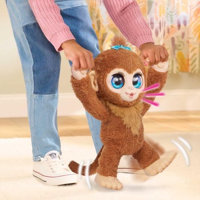 furReal 28113 Peanut el Mono Interactivo: Peluche Caminador con 100+ Reacciones, Sonidos y Acciones como Caminar, Sentarse, Beber - 38 cm 4