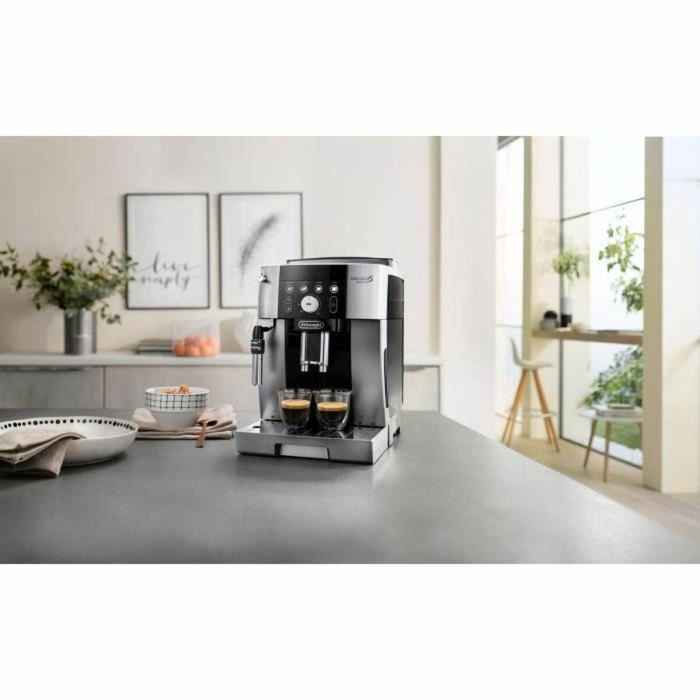 Máquina de espresso de Delonghi Shredder - Magnifica S Smart - Acero inoxidable 3 Máquina de espresso de Delonghi Shredder - Magnifica S Smart - Acero inoxidable 3