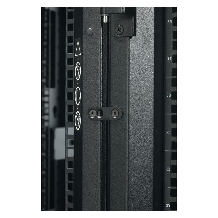 APC AR3150 NetShelter SX Rack Independiente 42U 750 mm Ancho, 1070 mm Profundo, Bloqueo, Gestión de Cables, Negro 4