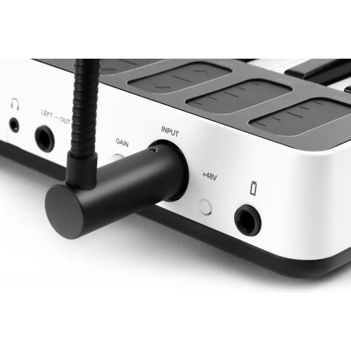 IKMULTIMED Irig Keys I/O Mic Interfaz de Audio con Dimensiones 28.7x6.3x10 cm 2