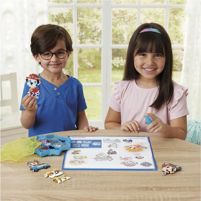 Aquabeads AQU5054131351260 Mega Caja de Cuentas Patrulla Canina - 800 Cuentas para Niños a partir de 4 Años 4