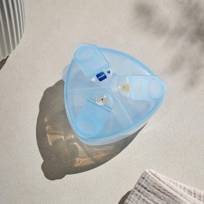 MAM Bote Dosificador Leche en Polvo con Forma Triangular, 3 Dosis, Hermético a Prueba de Fugas, Ultraplano y Ligero para Viaje 1 MAM Bote Dosificador Leche en Polvo con Forma Triangular, 3 Dosis, Hermético a Prueba de Fugas, Ultraplano y Ligero para Viaje 1