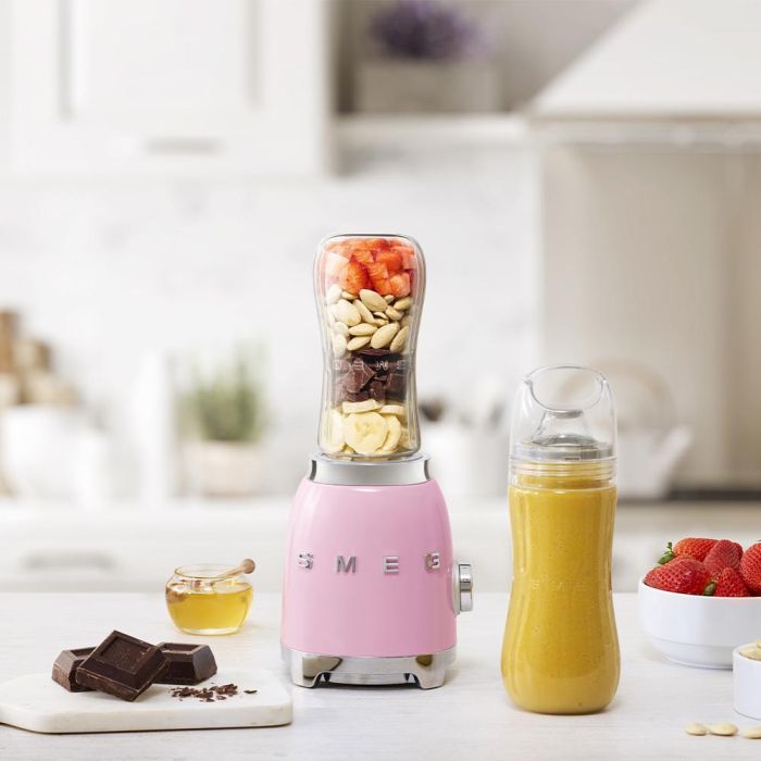 Smeg 50'Style Glass Blender Rose PBF01PKEU 4