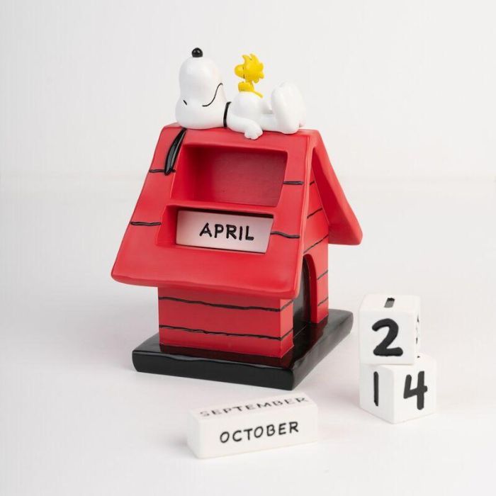 Calendario Perpetuo 3D Doghouse Snoopy 1 Calendario Perpetuo 3D Doghouse Snoopy 1
