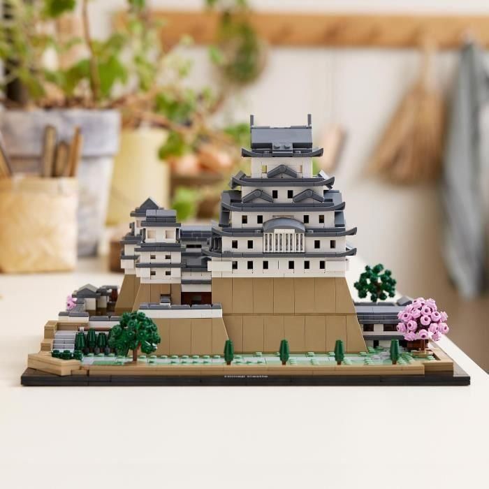 LEGO Architecture 21060 Kit de construcción del modelo del Castillo Himeji para adultos fanáticos de la cultura japonesa 2 LEGO Architecture 21060 Kit de construcción del modelo del Castillo Himeji para adultos fanáticos de la cultura japonesa 2