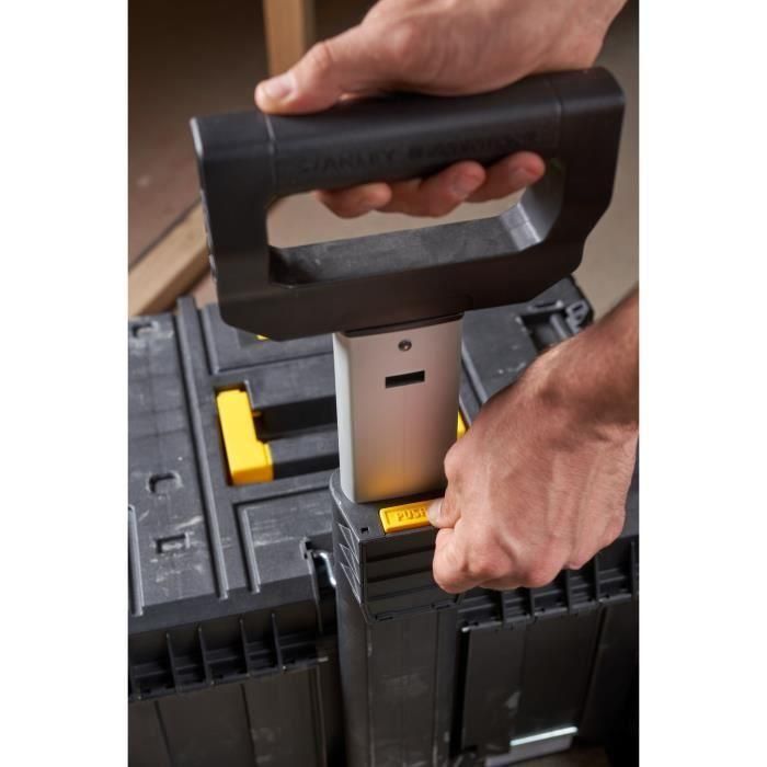 Stanley FMST1-75753 Baúl móvil de gran capacidad con asa telescópica 5 Stanley FMST1-75753 Baúl móvil de gran capacidad con asa telescópica 5