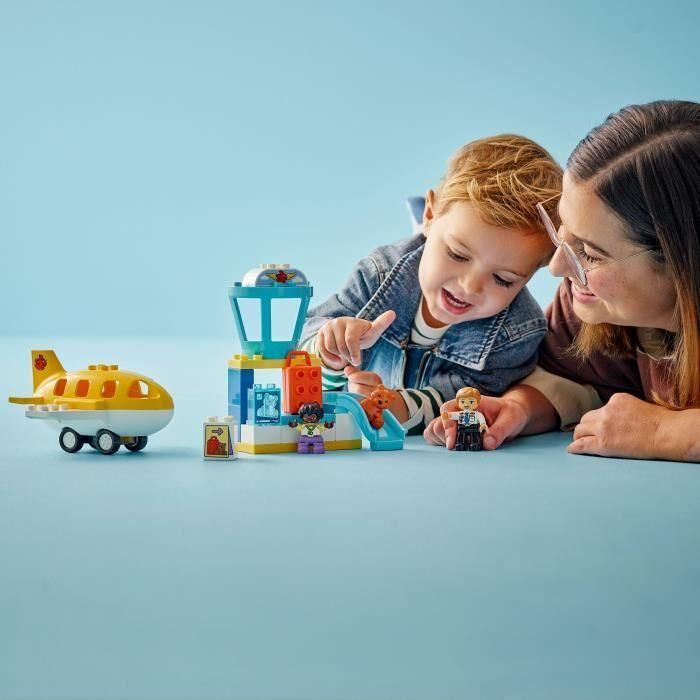 LEGO 10443 Duplo: Set Primera Vez En El Aeropuerto - Juguete de Construcción Infantil con Avión y Torre de Control, +2 Años 4