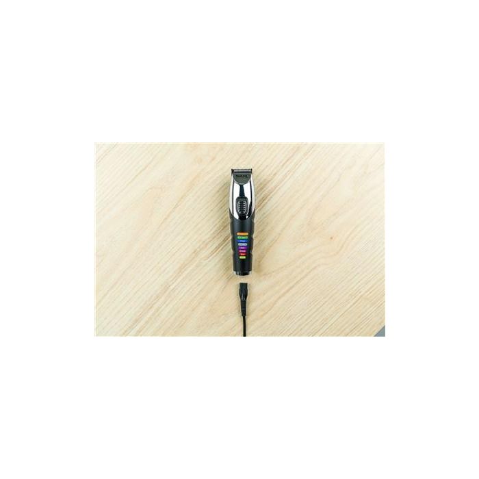 Wahl 09893-0443 Cortabarbas Color Trim con Batería de Litio y 8 Peines Guía 15 Wahl 09893-0443 Cortabarbas Color Trim con Batería de Litio y 8 Peines Guía 15