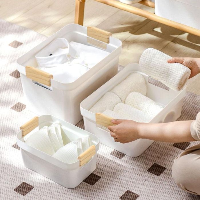 Inde Cesta Multiusos de Plástico con Asas de Madera Confortime, Dimensiones 26.8 cm x 17.3 cm x 12.6 cm 4