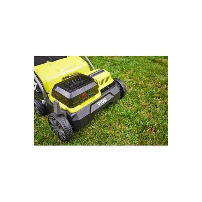 Escarificador/aireador - RYOBI - Brushless - Ø 35 cm - 2 en 1 - Contenedor flexible de 55 L - 2 baterías de 36V (18V ONE+) 4 Ah + 1 cargador 2 Escarificador/aireador - RYOBI - Brushless - Ø 35 cm - 2 en 1 - Contenedor flexible de 55 L - 2 baterías de 36V (18V ONE+) 4 Ah + 1 cargador 2