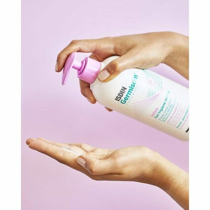 Isdin Germisdin Intim Gel de Higiene Íntima, pH Fisiológico que Limpia y Refresca para Mujer, 500 ml con Dosificador 1