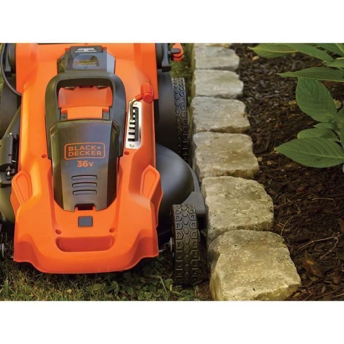 BLACK & DECKER Cortacésped Batería Autosense 48cm 36V 2x2Ah, Mulching, Expulsión Lateral, Recogida, 7 Alturas, Hasta 45 min Autonomía 3 BLACK & DECKER Cortacésped Batería Autosense 48cm 36V 2x2Ah, Mulching, Expulsión Lateral, Recogida, 7 Alturas, Hasta 45 min Autonomía 3