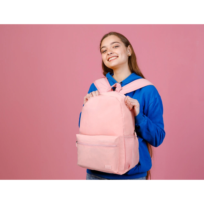 Liderpapel Mochila Core Rosa 15L con Compartimento Lateral Elástico para Botella, Diseño Ligero y Brazos Acolchados, Dimensiones 400x125x300 mm 9