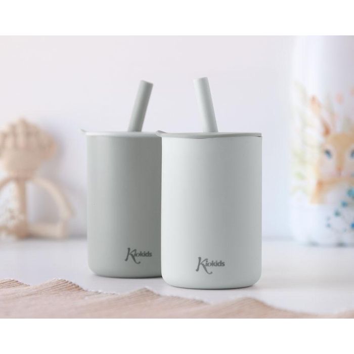Vasos En Silicona Gris Con Pajita Vasos En Silicona Gris Con Pajita