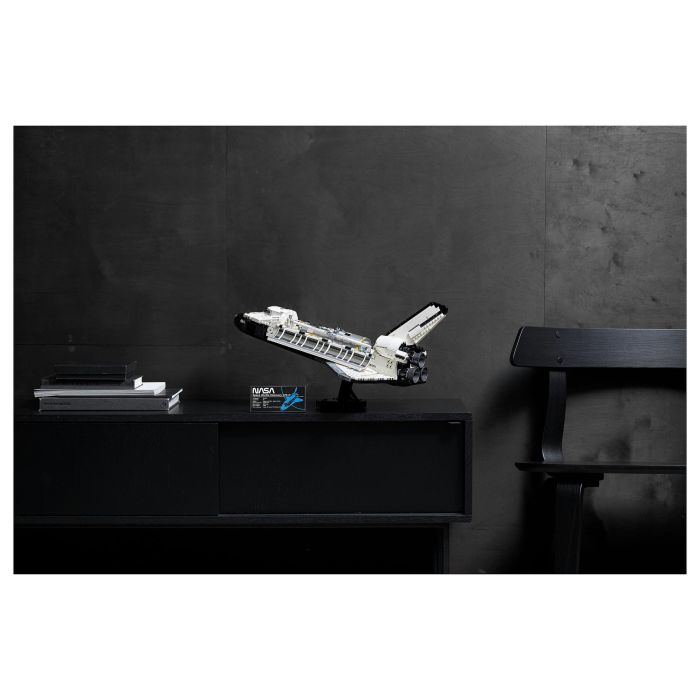 LEGO Creator Expert NASA Spaceshuttle Discovery - Set de construcción 2354 piezas, Maqueta del Transbordador Espacial, para adultos y fans 31