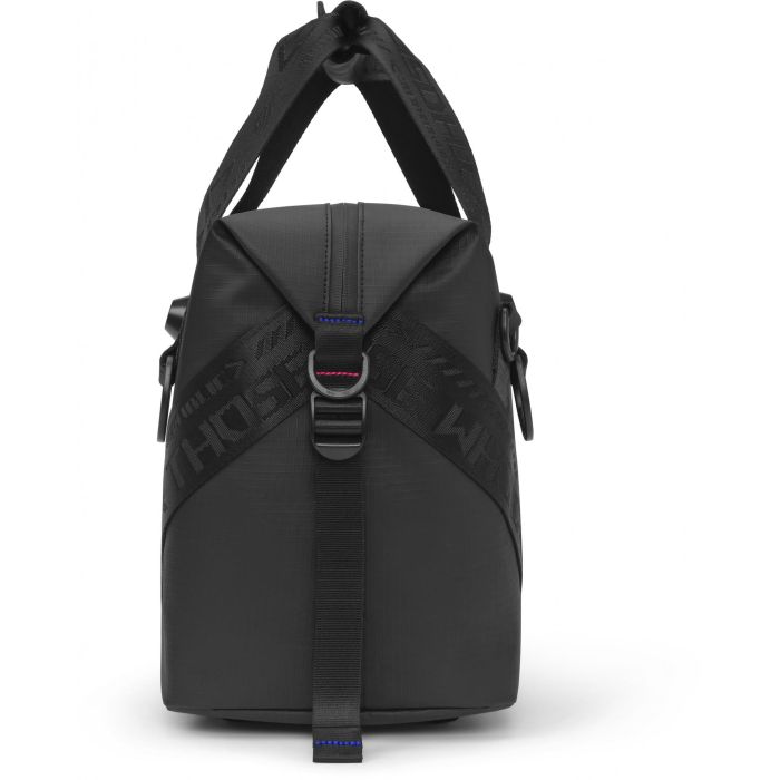 ASUS ROG SLASH Duffle Bag 19 ASUS ROG SLASH Duffle Bag 19
