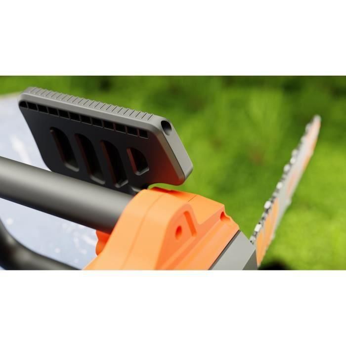 Motosierra con cable - BLACK+DECKER - BECS2245-QS - 2200W - 45 cm - Tensor de cadena sin herramientas 3 Motosierra con cable - BLACK+DECKER - BECS2245-QS - 2200W - 45 cm - Tensor de cadena sin herramientas 3