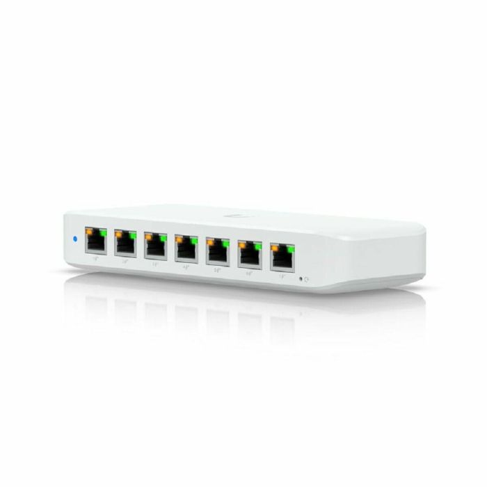 Ubiquiti Ultra 210W Gestionado L2 Gigabit Ethernet PoE Switch 8 Puertos (10/100/1000) 16 Gbit/s Blanco 3