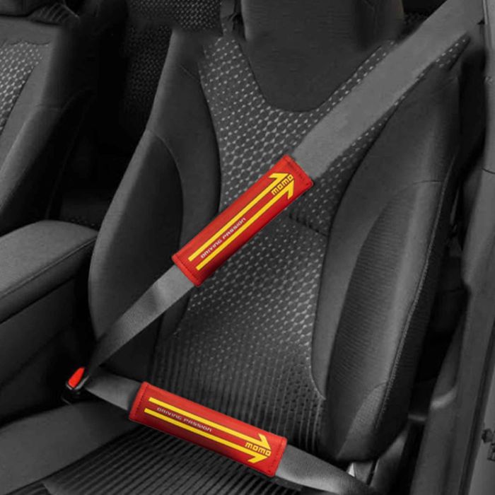 Momo MOMLSHPE4CR Set 2 Almohadillas Cinturón Coche Rojo Mate 1