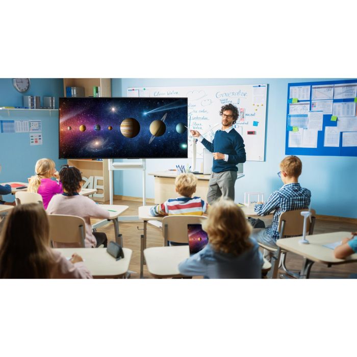 AVOCOR AVE-9200 Display Interactivo Táctil 92'' 5K Ultra HD LCD, 50 puntos táctiles, 16/7 2 AVOCOR AVE-9200 Display Interactivo Táctil 92'' 5K Ultra HD LCD, 50 puntos táctiles, 16/7 2