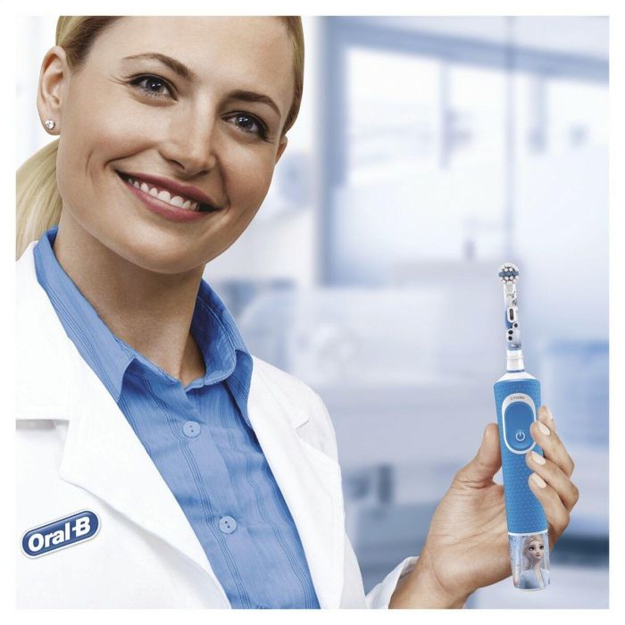 Oral-B Cepillo de Dientes Eléctrico Infantil Stages Power La Reina de Hielo (Frozen) - Pack de 4 Unidades 9 Oral-B Cepillo de Dientes Eléctrico Infantil Stages Power La Reina de Hielo (Frozen) - Pack de 4 Unidades 9