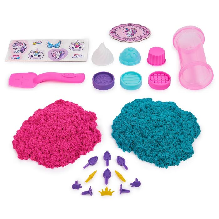 Spin Master 6065201 Kinetic Sand Set Pastelería Unicornio con Brillo y Neón, Moldes y Accesorios para Niños +3 Años 1 Spin Master 6065201 Kinetic Sand Set Pastelería Unicornio con Brillo y Neón, Moldes y Accesorios para Niños +3 Años 1