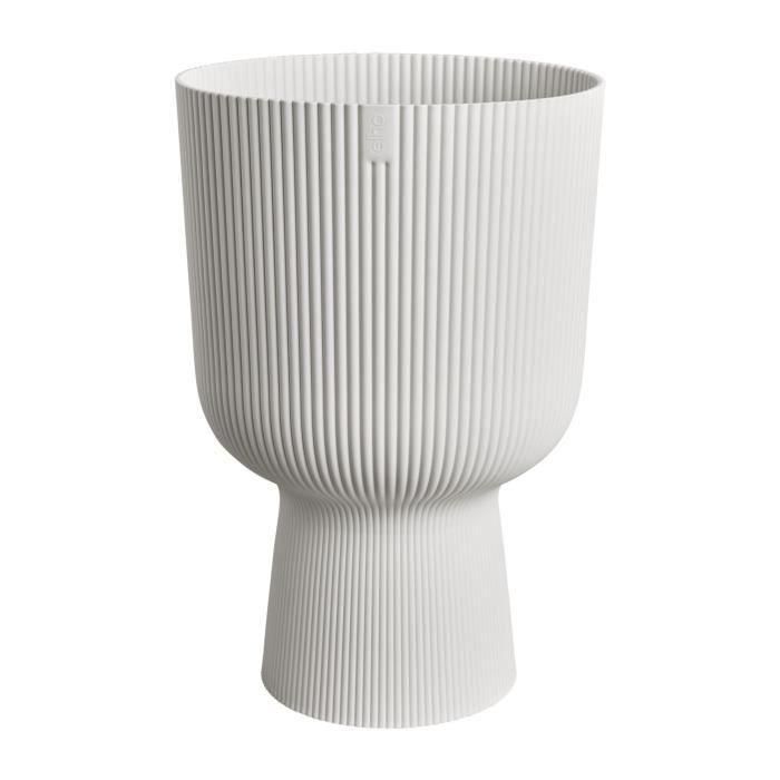 Maceta - Elho - Vibes Fold Coupe - Blanco - L 30 x An 29,5 x Al 45 cm - Interior - 100% reciclado Maceta - Elho - Vibes Fold Coupe - Blanco - L 30 x An 29,5 x Al 45 cm - Interior - 100% reciclado