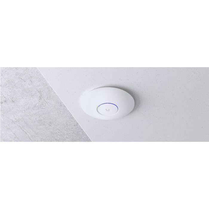Ubiquiti 1500 ft², 802.11 a/b/g/n/ac/ax (WiFi6), 2x2 MIMO, 573.5 / 2402 Mbps, 3 / 5.4 dBi 1 Ubiquiti 1500 ft², 802.11 a/b/g/n/ac/ax (WiFi6), 2x2 MIMO, 573.5 / 2402 Mbps, 3 / 5.4 dBi 1