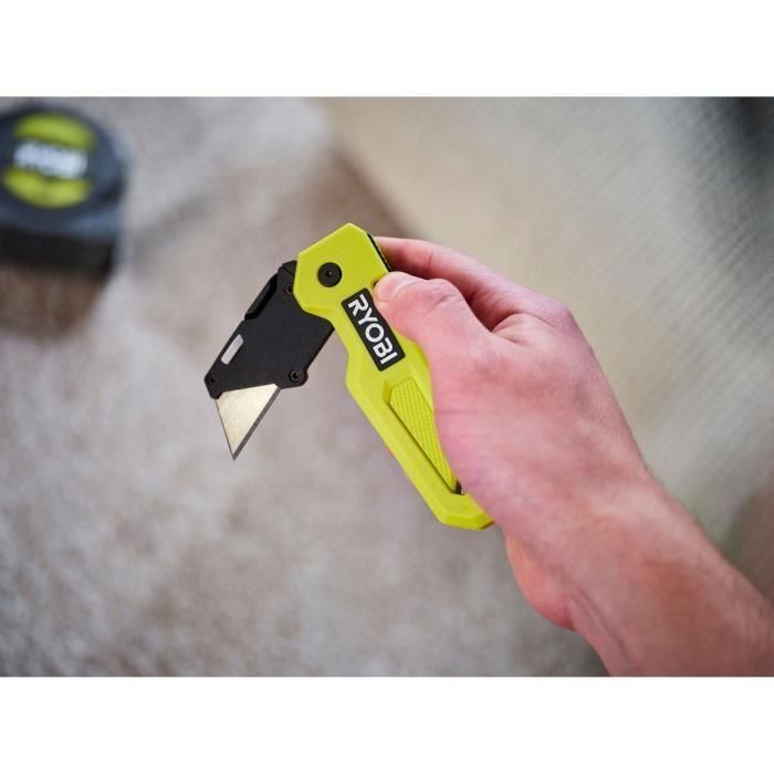 Ryobi RYO4892210236395 Cortadora de Cuchilla Retráctil para Fibra de Vidrio 1 Ryobi RYO4892210236395 Cortadora de Cuchilla Retráctil para Fibra de Vidrio 1