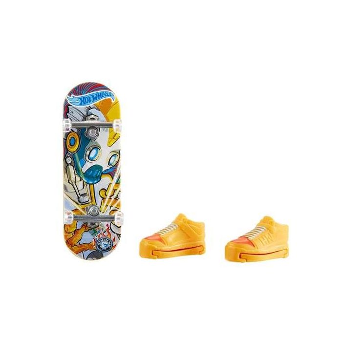 Mattel Mini Monopatin Hot Wheels con Zapatos 10 cm - Modelos Surtidos 23