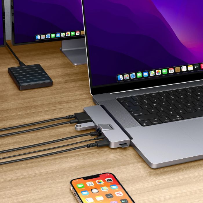Targus HYPERDRIVE DUAL USB-C TB 4 Targus HYPERDRIVE DUAL USB-C TB 4