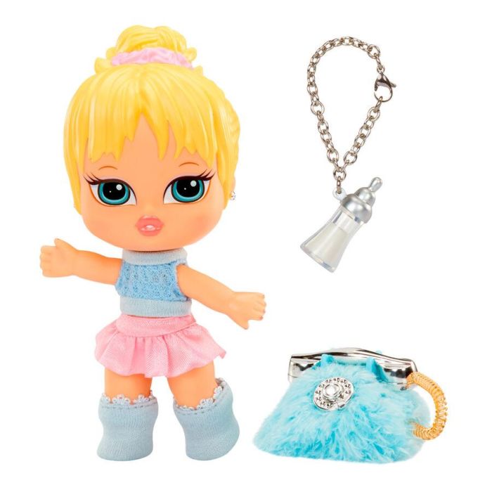 Bratz Muñeca Cloe Babyz Runwayz, incluye top azul, falda rosa y accesorios, +6 años